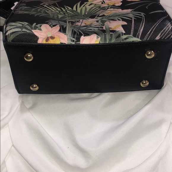 Crossbody purse - Picture 3 of 6